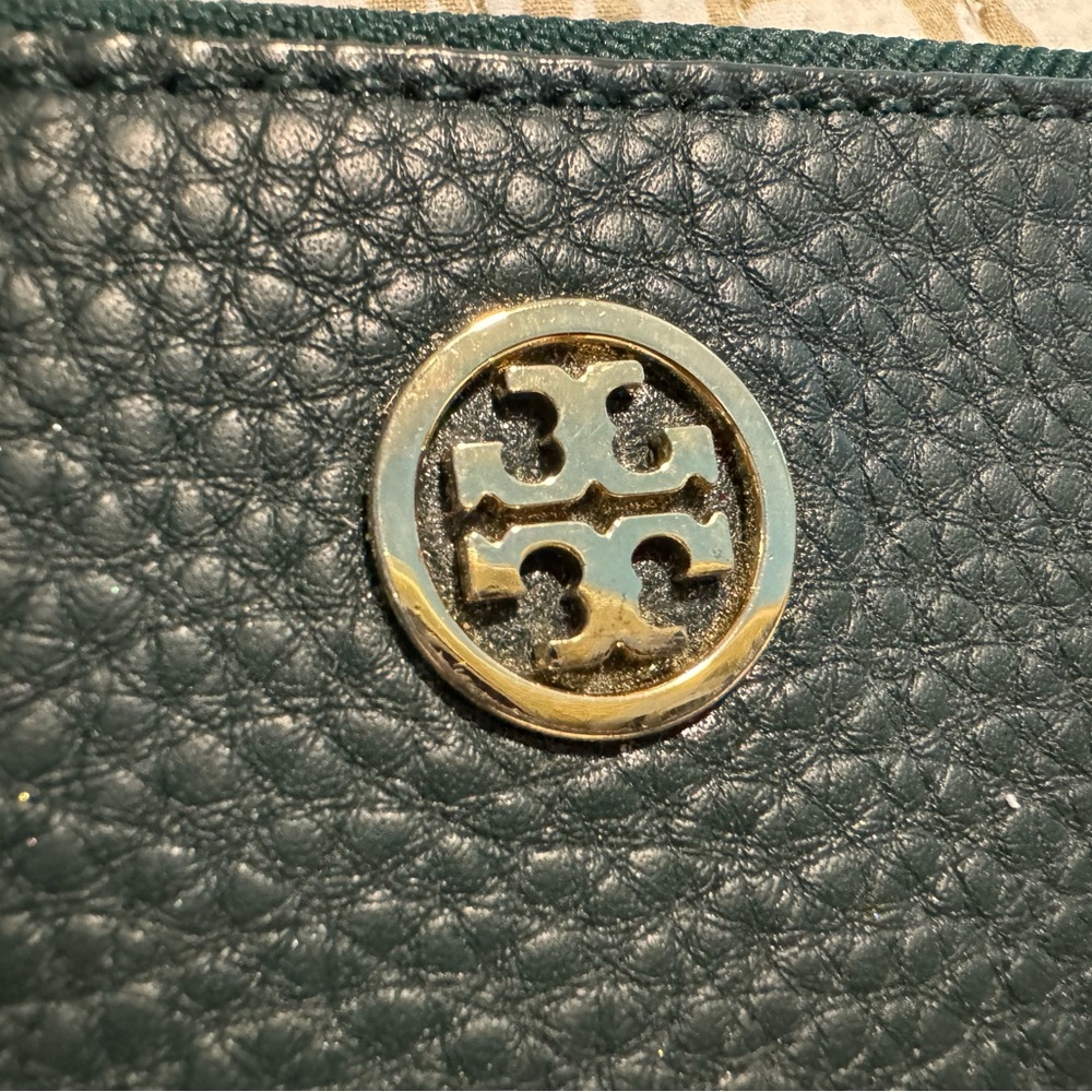 Euc Tory Burch Green Robinson wristlet